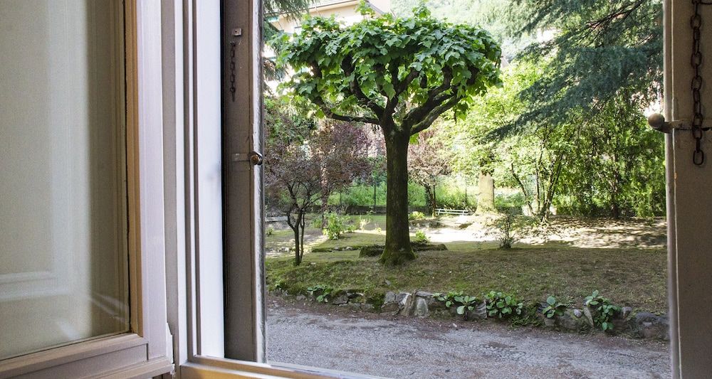 undefined JOIVY Fabulous Charming House in Como 8