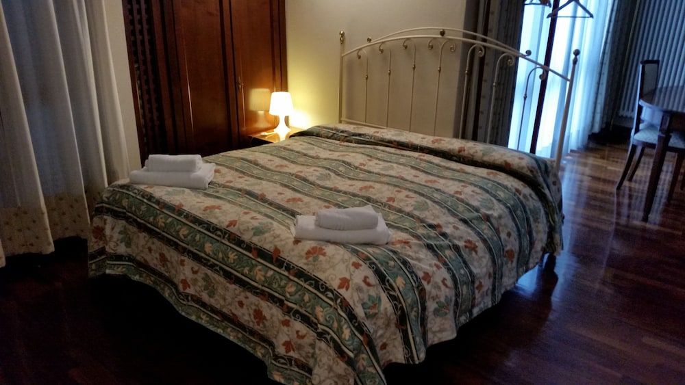 undefined Gira Guest House 4