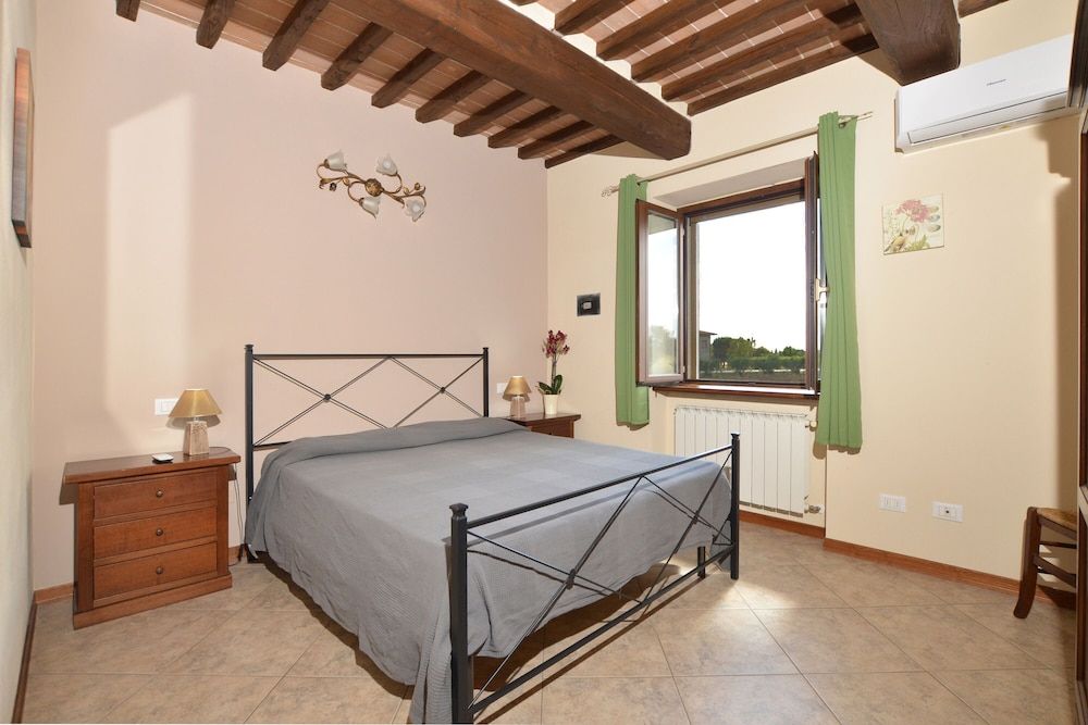 Family Villa, 4 Bedrooms, 2 Bathrooms, Mountainside (Villa San Lorenzo)