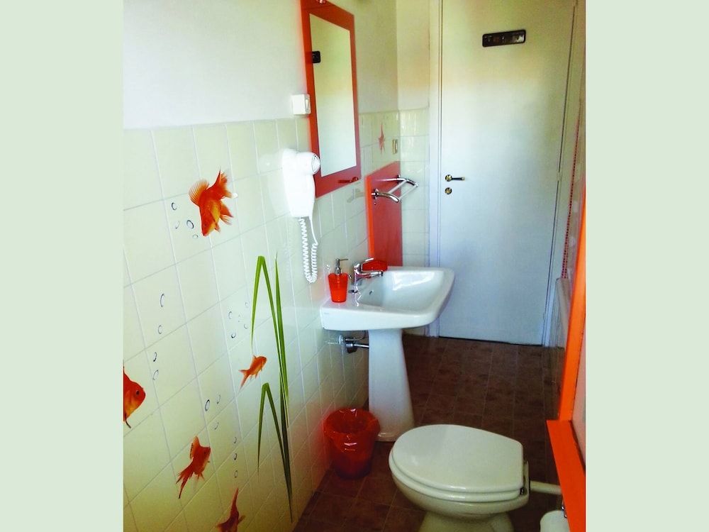 Triple Room, Shared Bathroom (external)