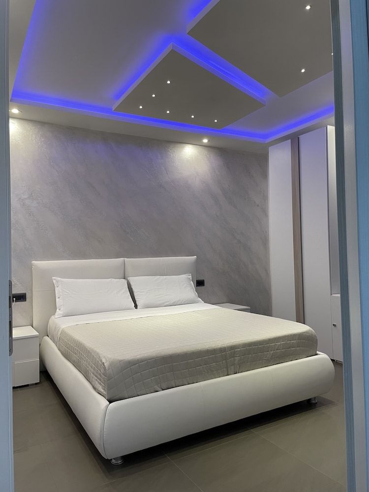 B&B Rossini Luxury Superior Double or Twin Room 4