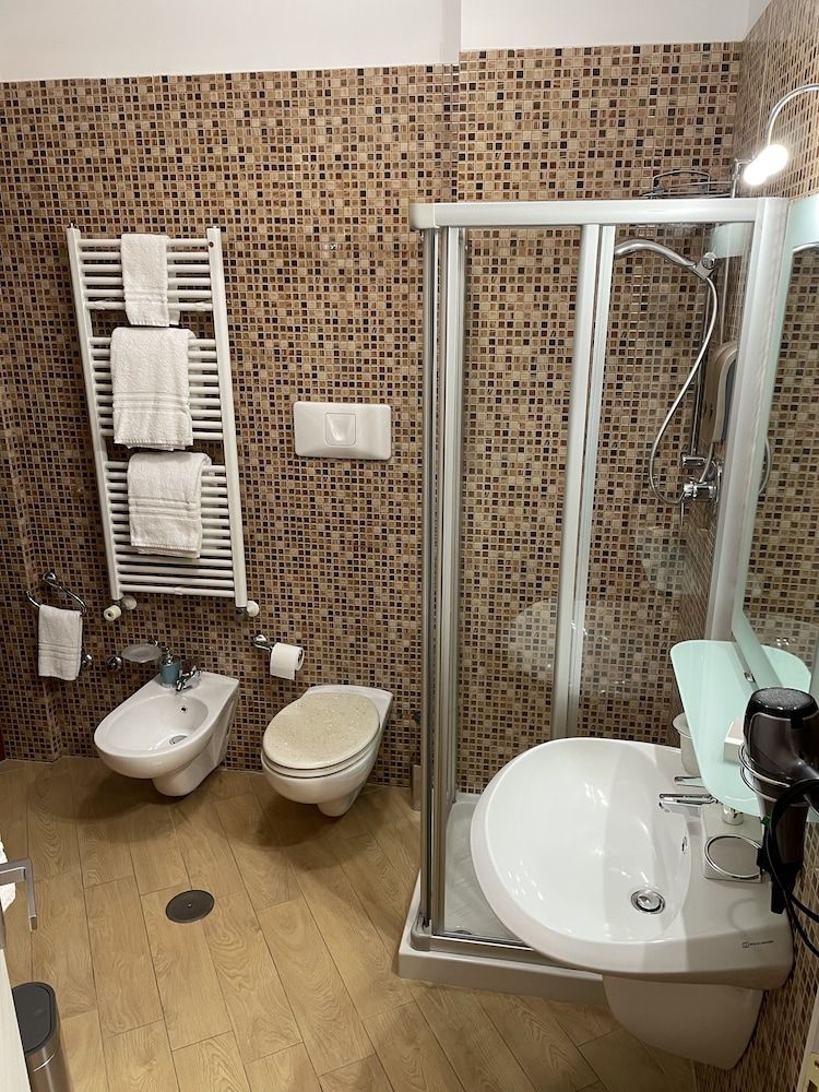 B&B Rossini Luxury Comfort Double or Twin Room 5