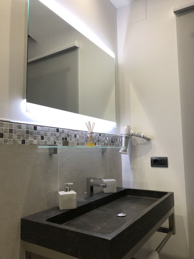 B&B Rossini Luxury Superior Double or Twin Room 9