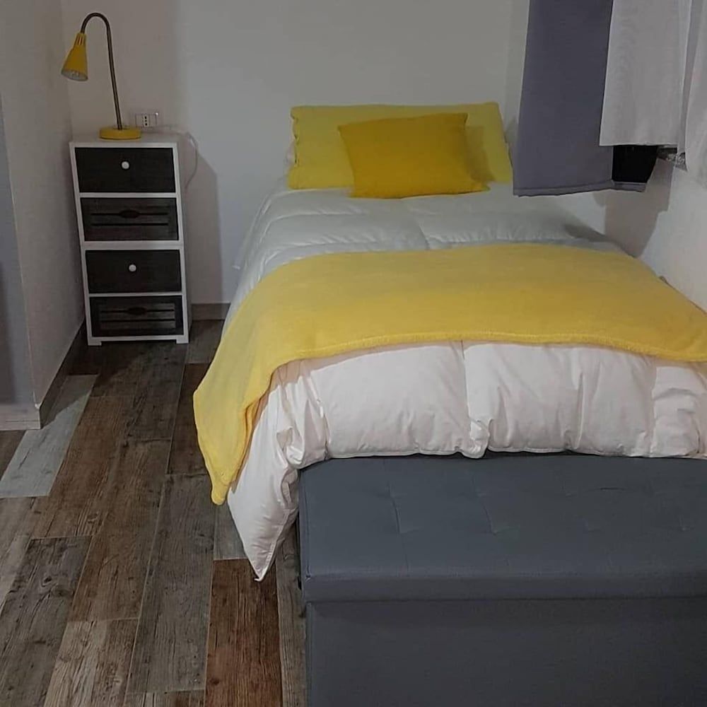 Double Room, Private Bathroom (Grigia)