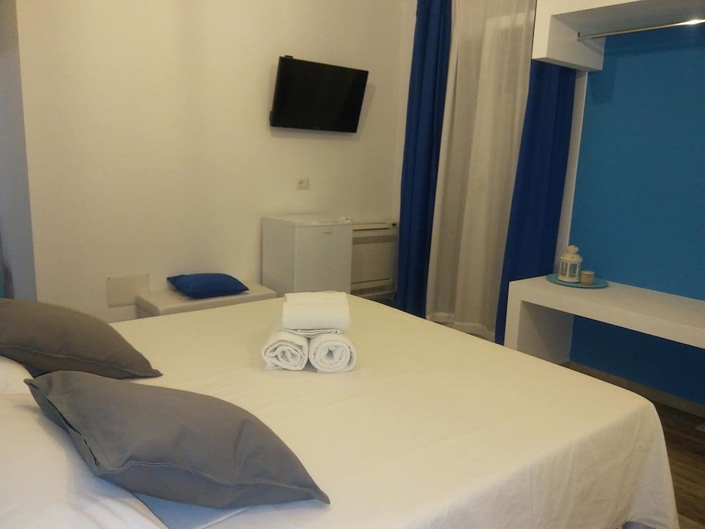 Double Room, Private Bathroom (Azzurra)