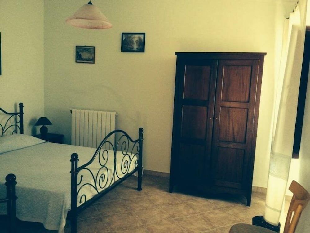 Economy Quadruple Room, Shared Bathroom