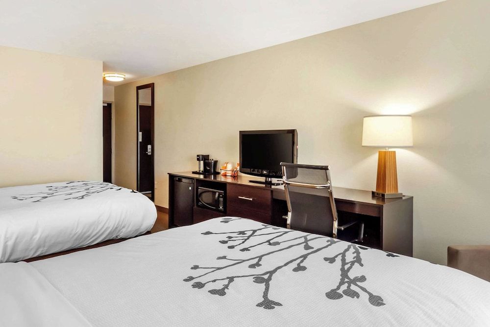 Room, 2 Queen Beds, Accessible, Non Smoking