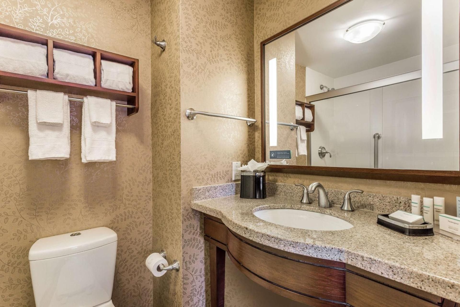 2 Double Beds Nonsmoking