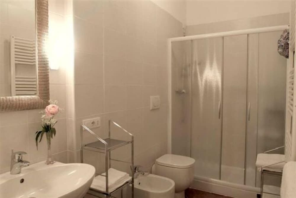 Ada Bed and Breakfast Double Room (1) 3