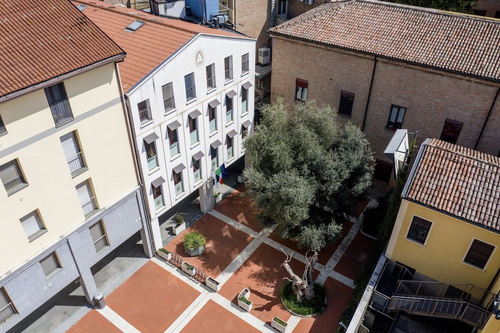 EGO' FERRARA RESIDENCE