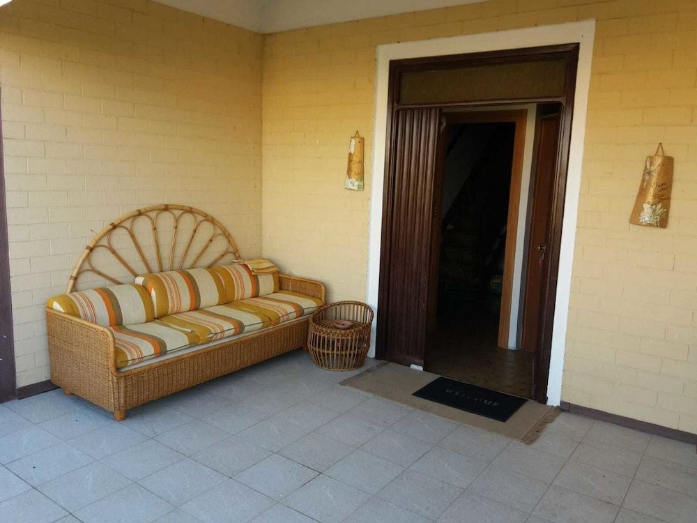 M & I Apartment