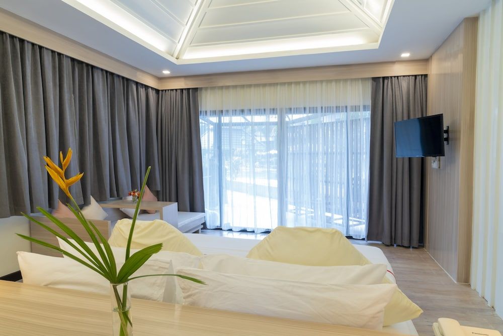 GRAND JOMTIEN PALACE HOTEL Premium Room, 1 Bedroom, Pool View, Poolside 6