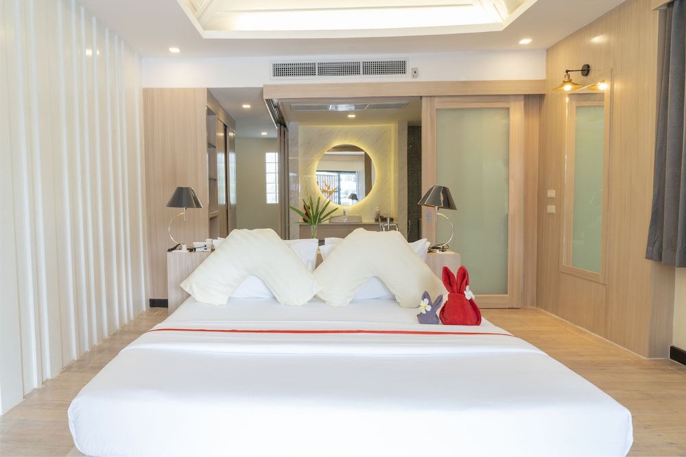 GRAND JOMTIEN PALACE HOTEL Premium Room, 1 Bedroom, Pool View, Poolside