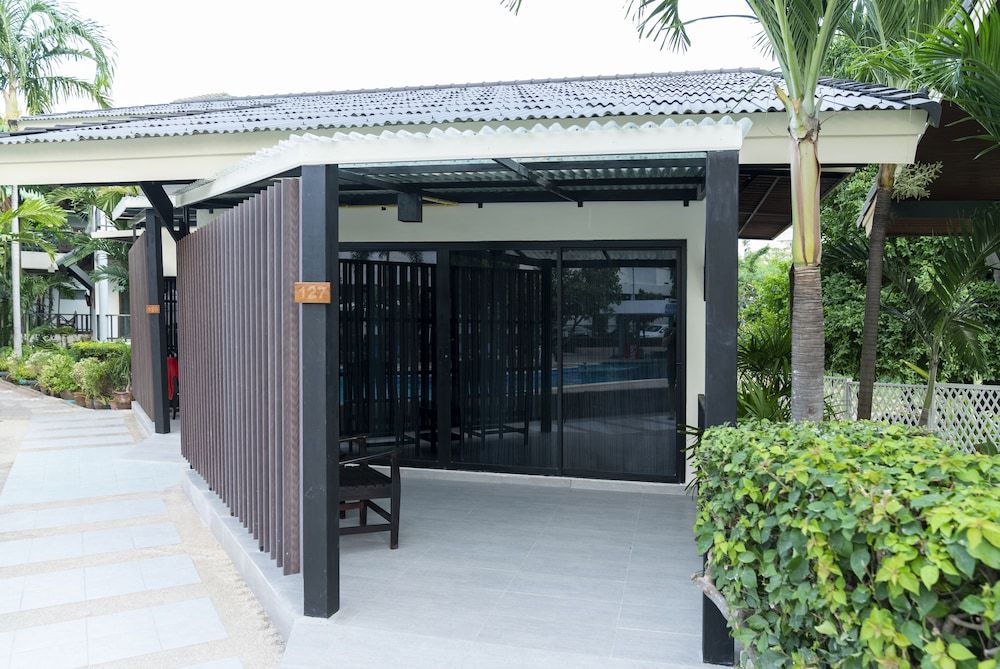 undefined GRAND JOMTIEN PALACE HOTEL 10