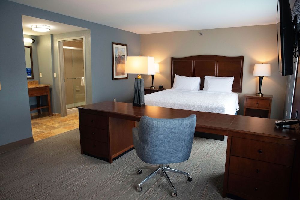 Suite, 1 King Bed