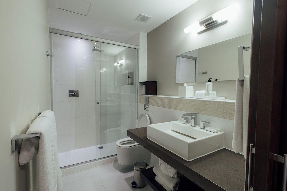 Stannum Boutique Hotel & Spa Premium Room, 1 King Bed, City View 6