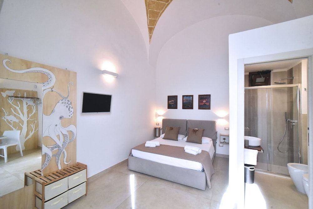 Basic Double Room