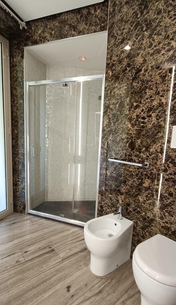 Th luxury Rooms Comfort Room