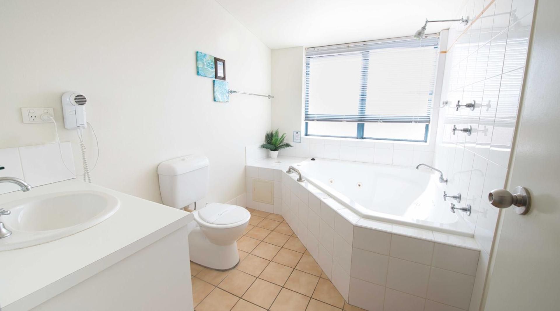 One-Bedroom Townhouse Apartment