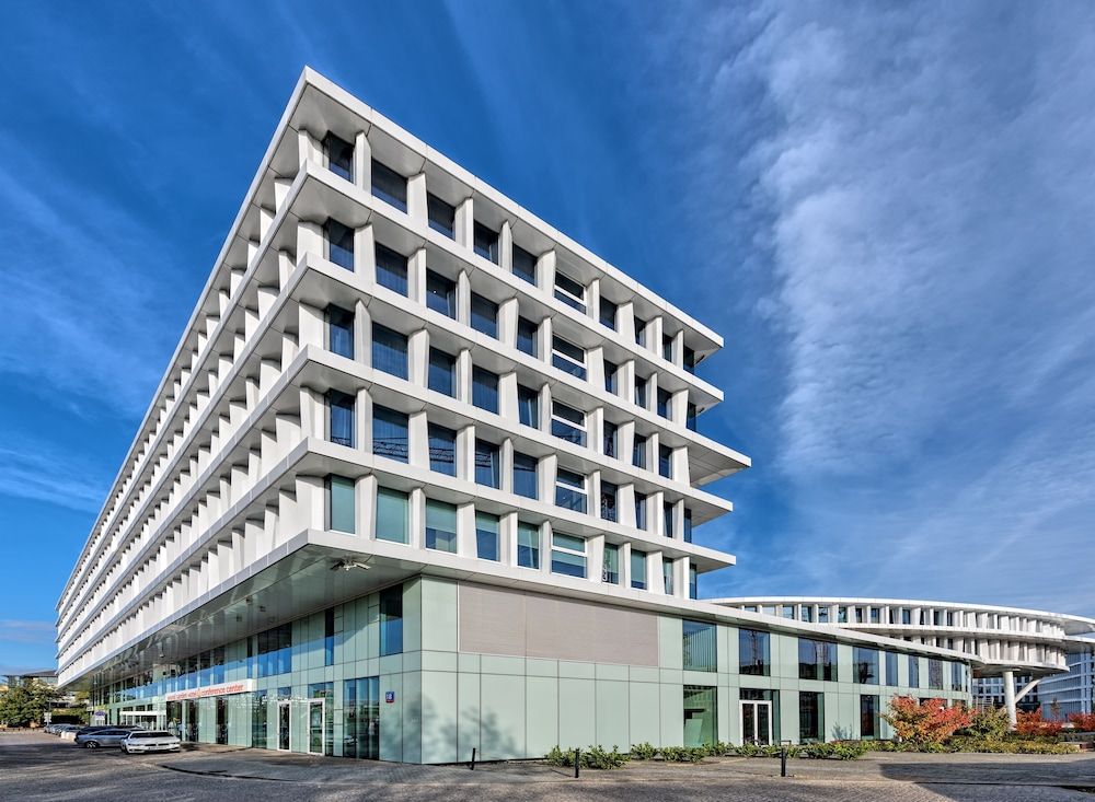 undefined Sound Garden Hotel Airport 5