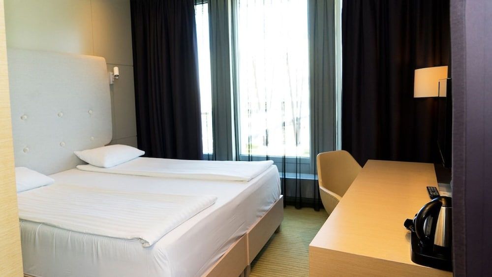 undefined Sound Garden Hotel Airport 9