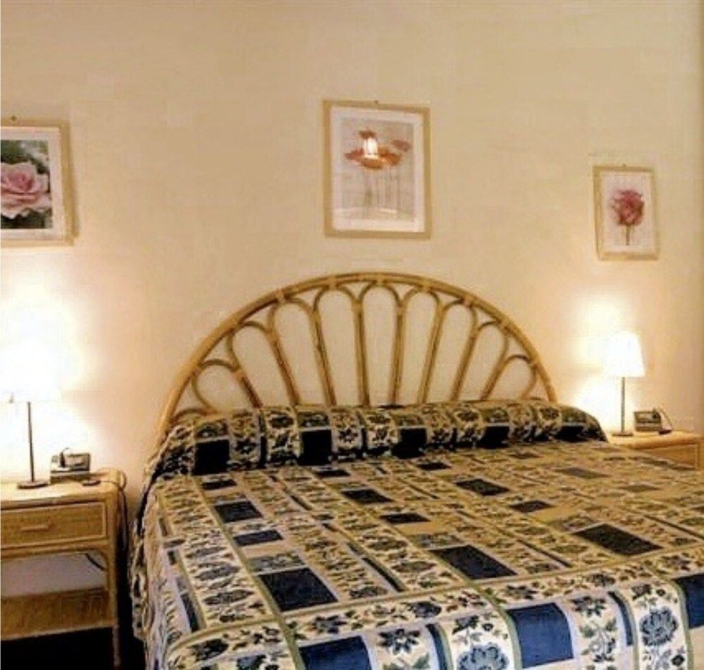 Family Apartment, 1 Bedroom (La Canova 2 few min from sea)