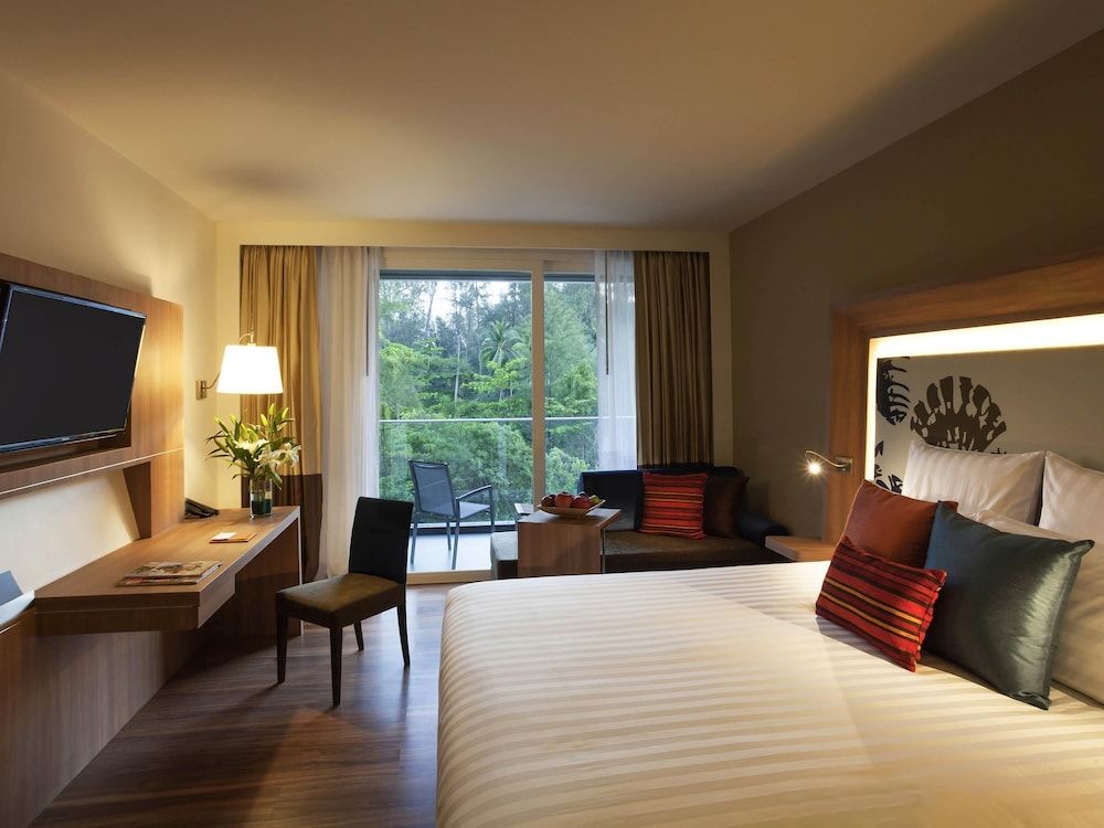 Novotel Phuket Kamala Beach Superior Room, 1 King Bed 2