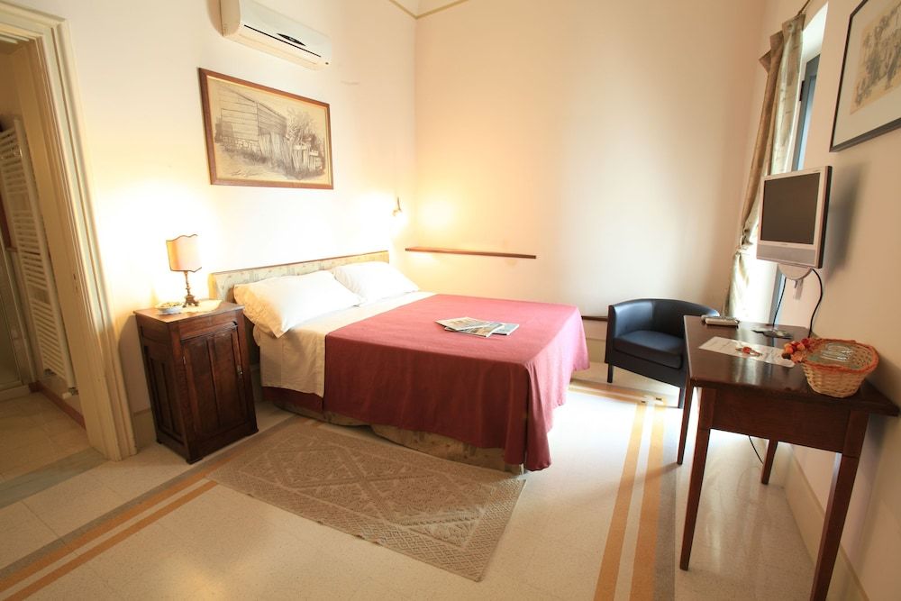 Palazzo Rollo Standard Room 8