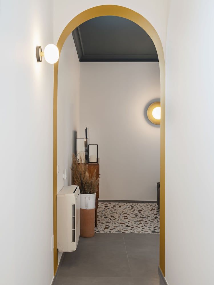 living u HomeSuites Executive Apartment 7