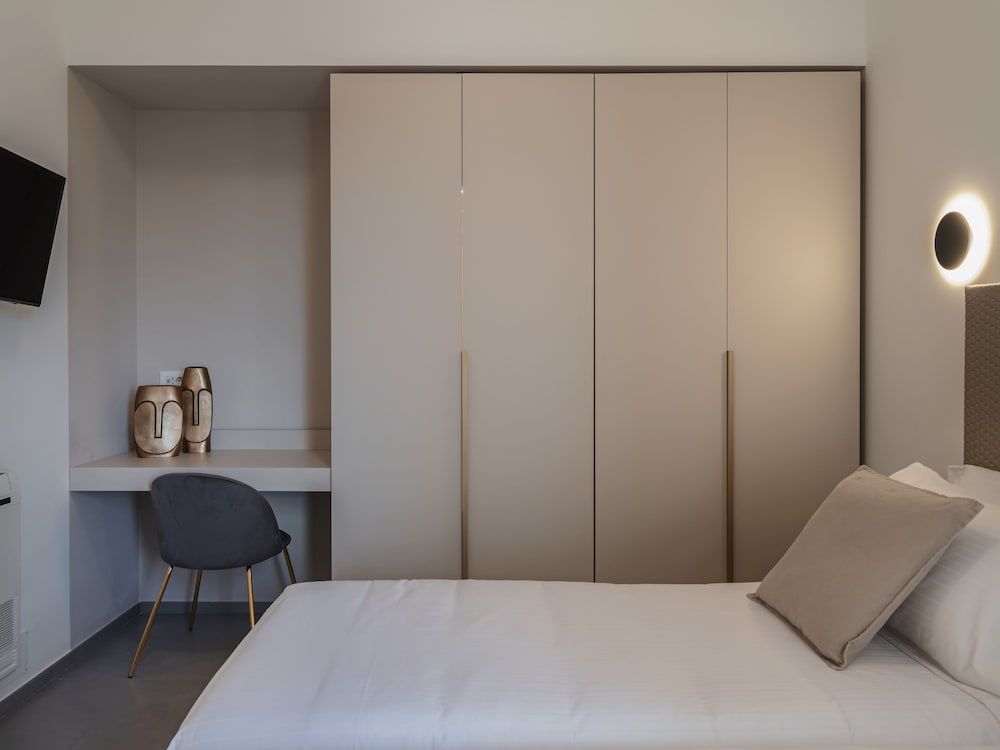 living u HomeSuites Executive Apartment 15