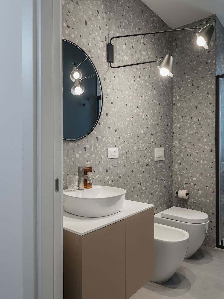 living u HomeSuites Executive Apartment 10