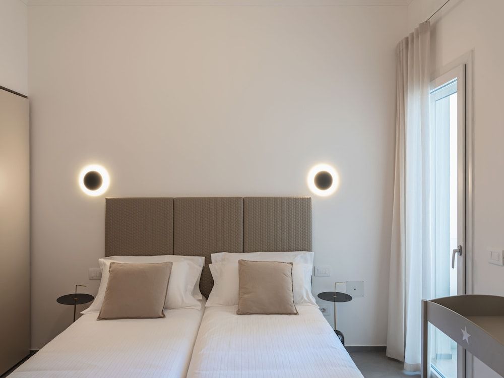 living u HomeSuites Executive Apartment