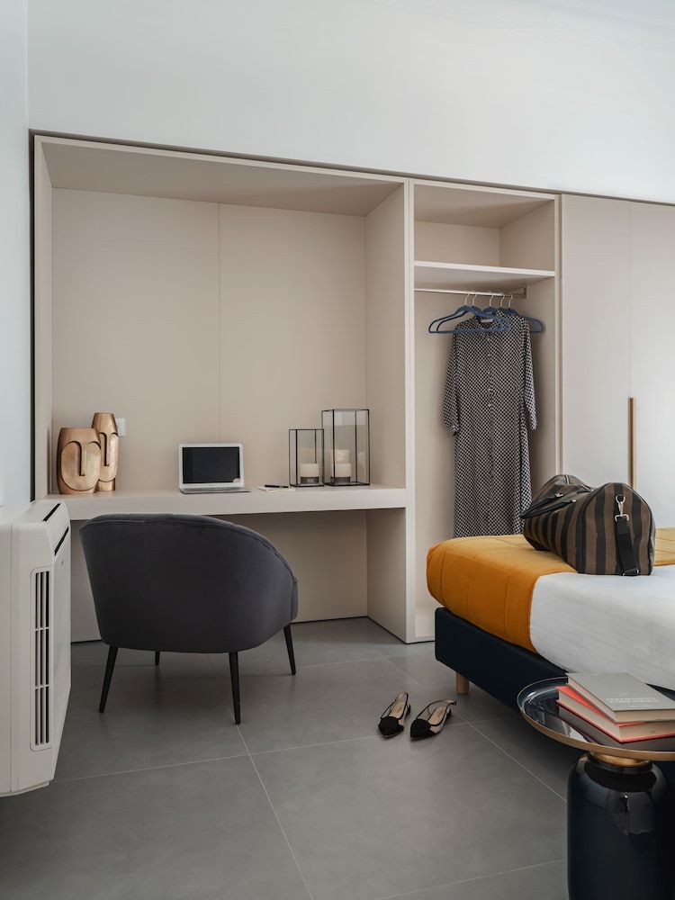 living u HomeSuites Family Apartment 11