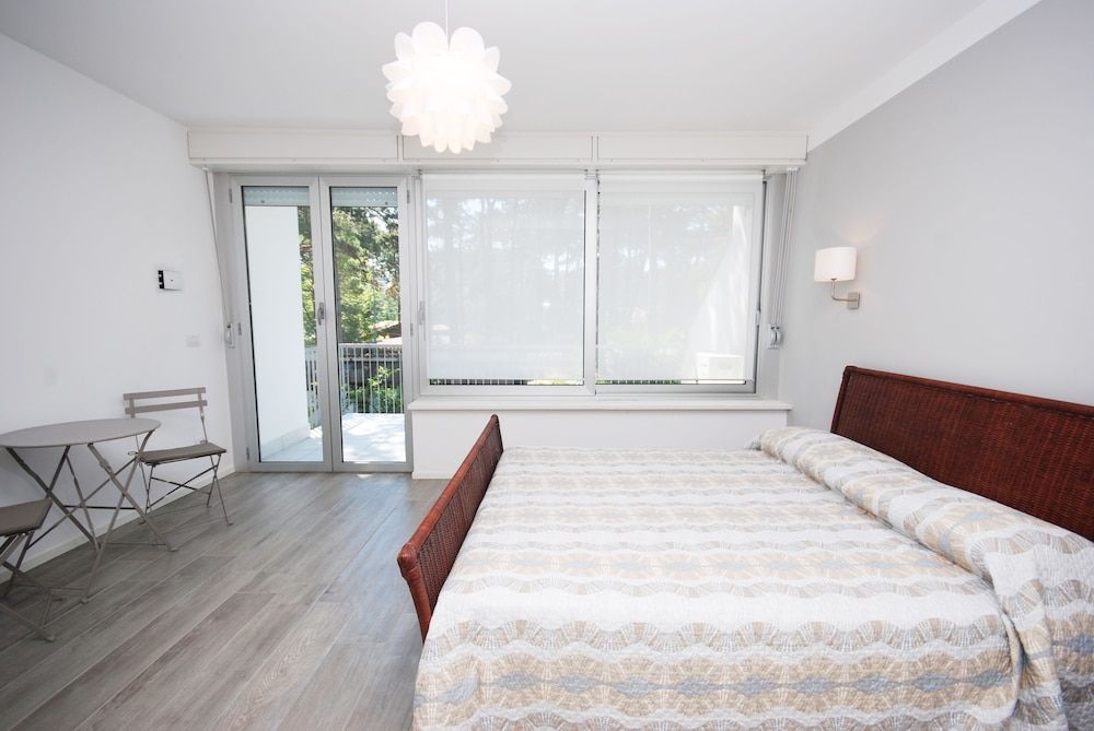 Apartment, 3 Bedrooms (D-9)