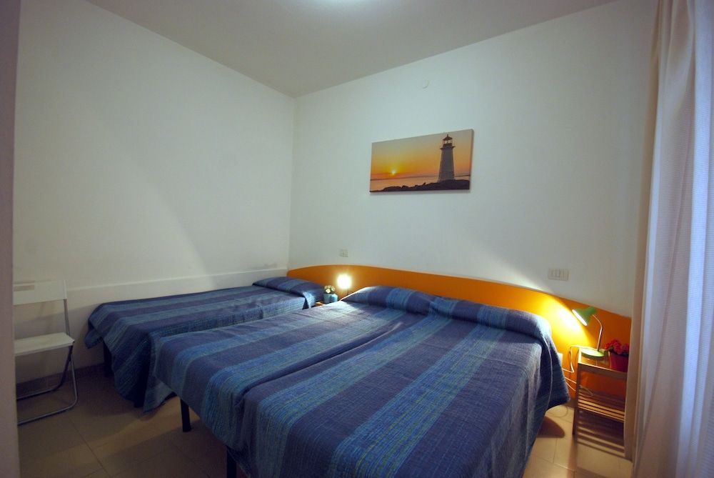 Apartment, 2 Bedrooms (C-6)