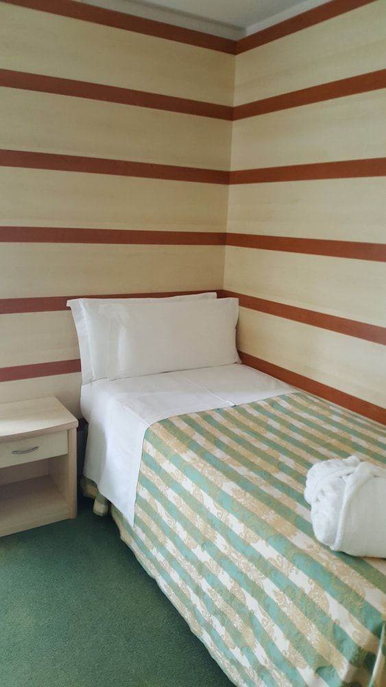 Superior Single Room