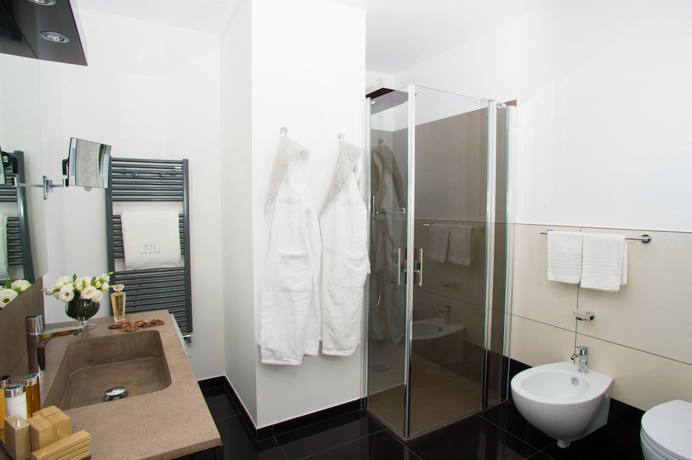 Family Suite, 1 Bedroom, Partial Ocean View