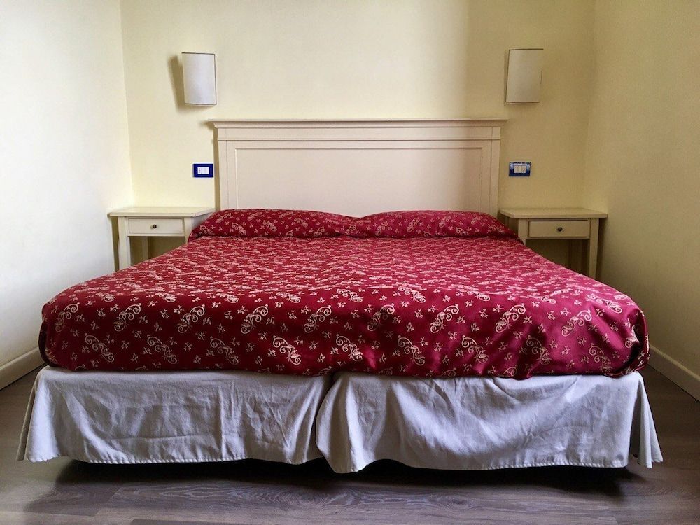 Double or Twin Room, Balcony, Lake View