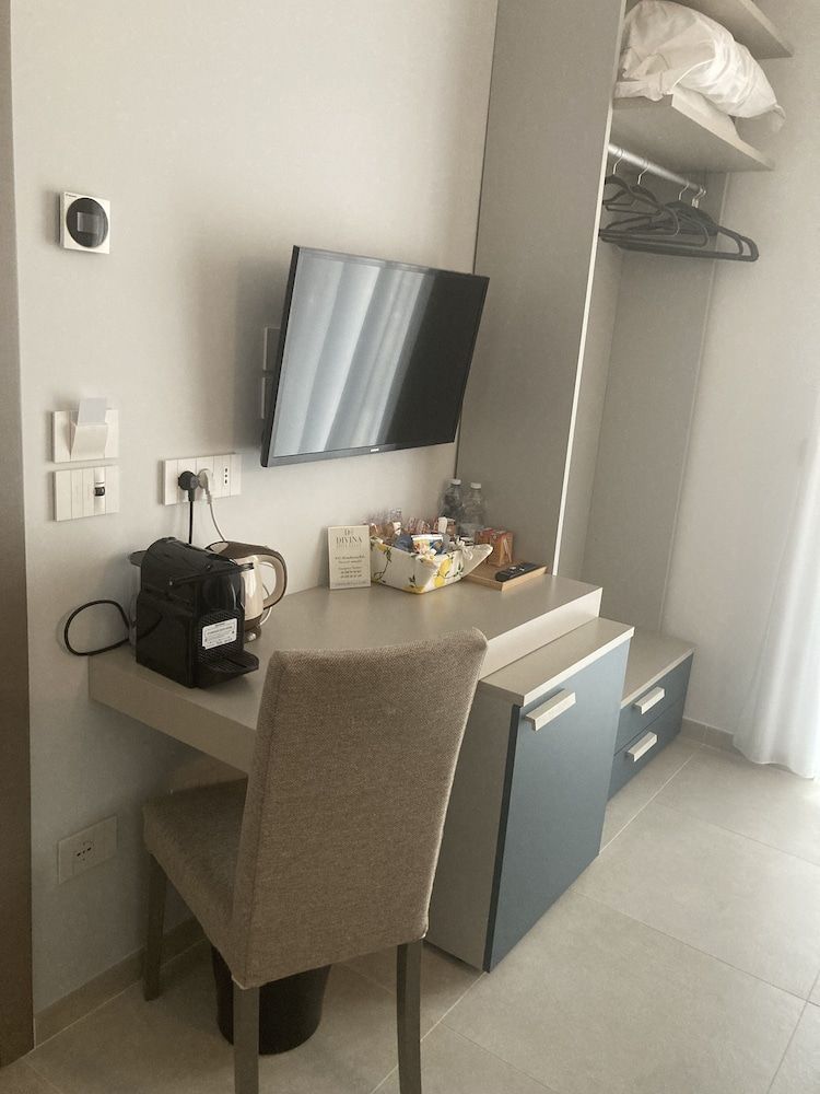 Divina Holiday Classic Double Room 11