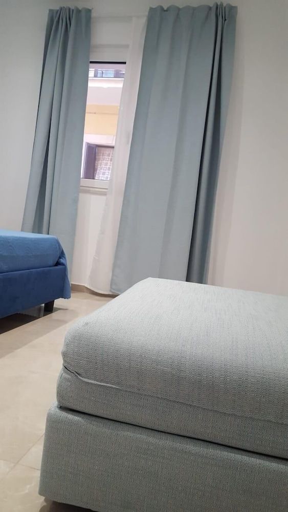 Double Room, Balcony (Zig Zag)