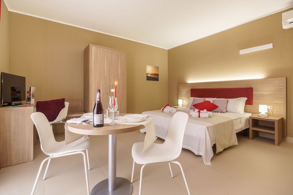 Travini Hotel Residence Standard Double or Twin Room, City View 8