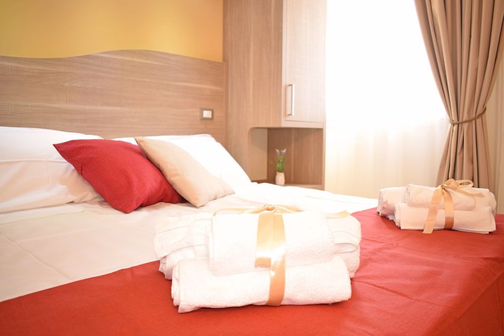 Travini Hotel Residence Standard Double or Twin Room, City View 4