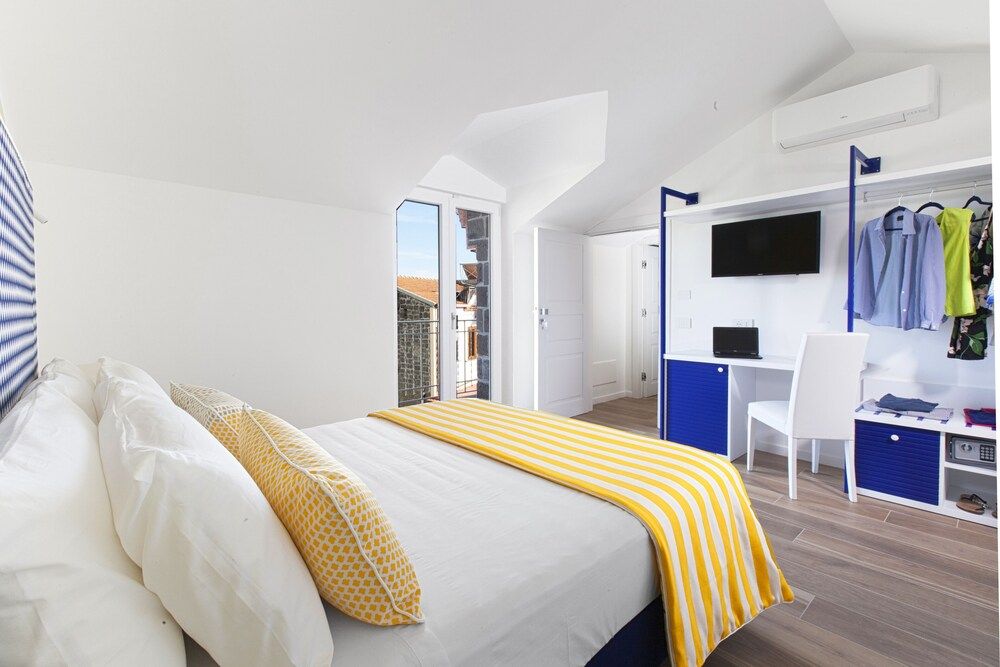 Deluxe Room, Balcony, Sea View