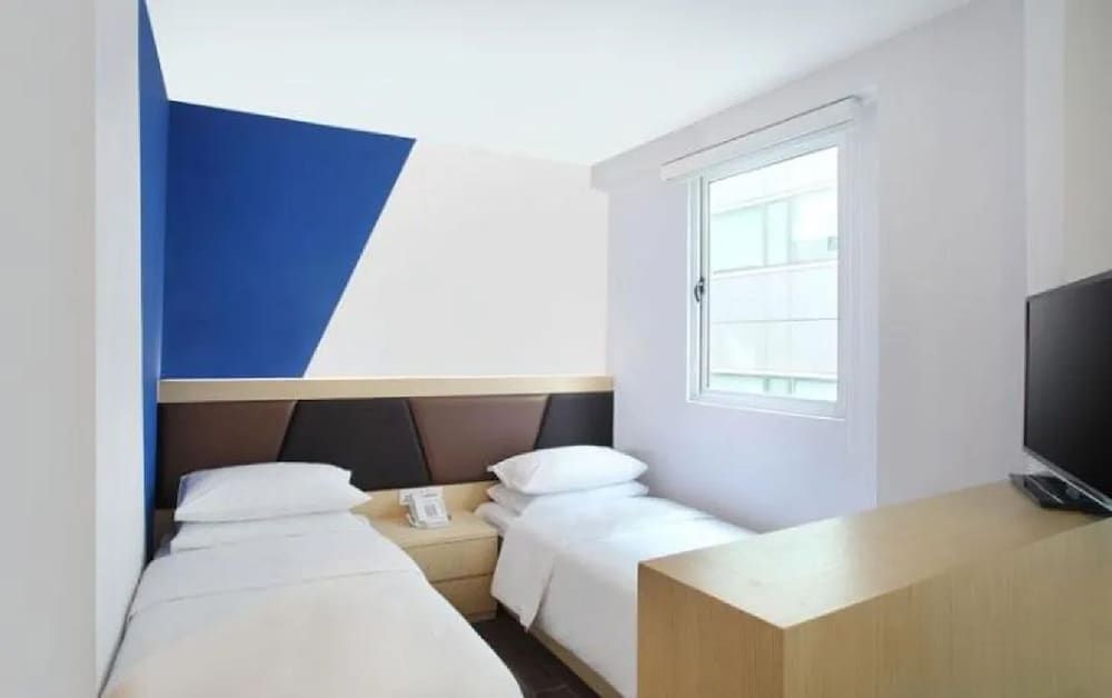 Smart Room Twin