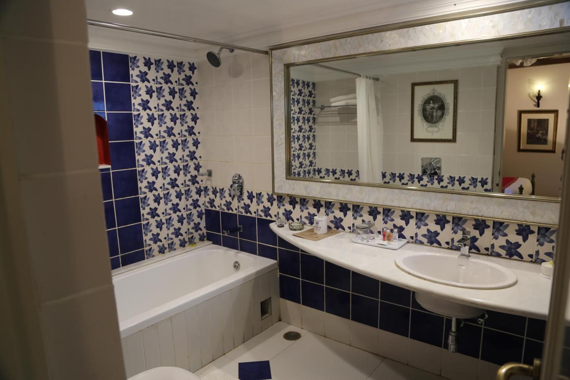 undefined Hotel Hillock 9