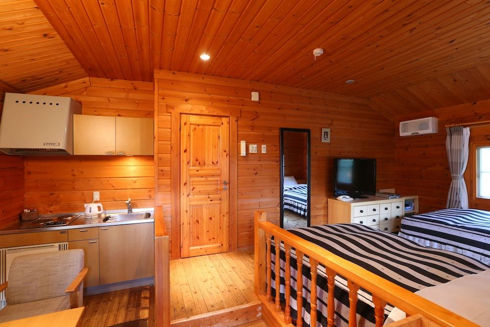 Cottage (Private,1~2people,with French Dinner)