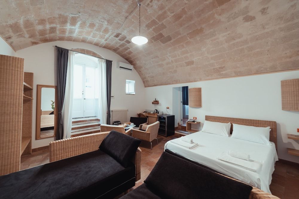 Gradelle San Nicola Quadruple Room 2