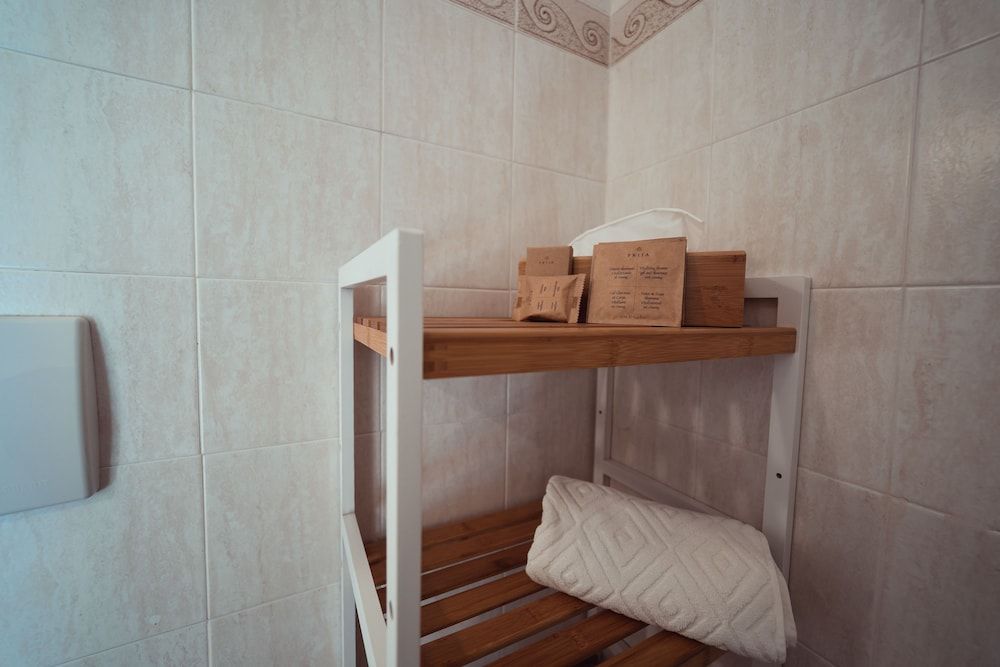 Gradelle San Nicola Triple Room 2