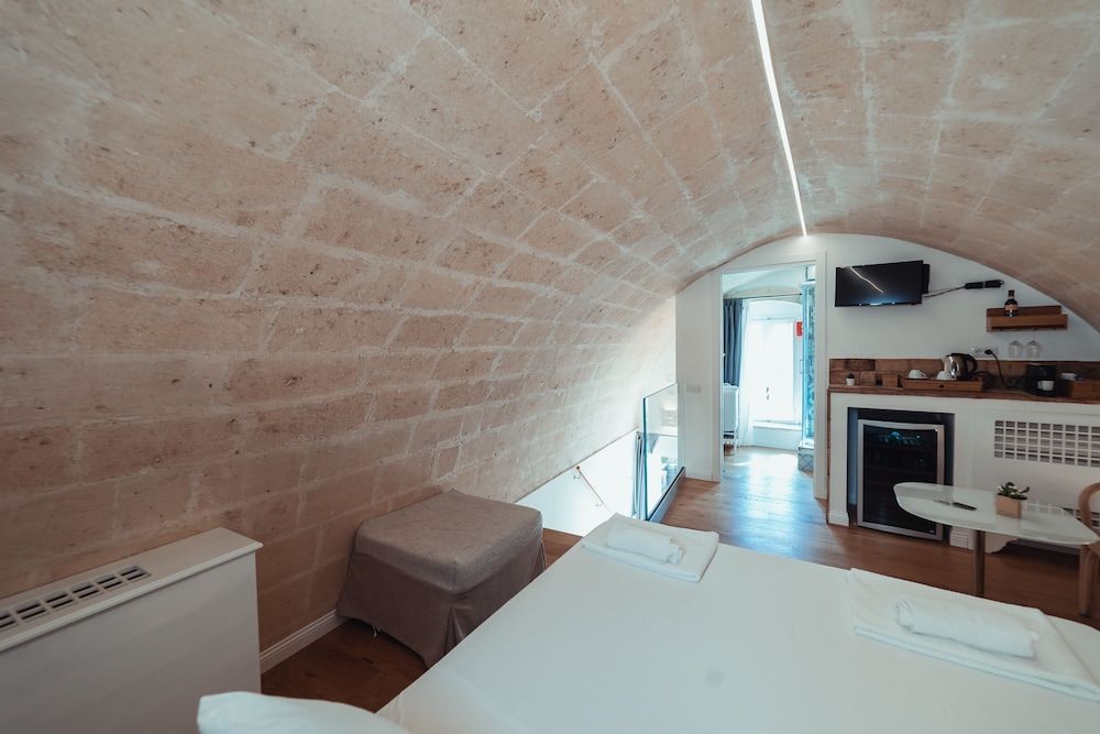 Gradelle San Nicola Double Room 14