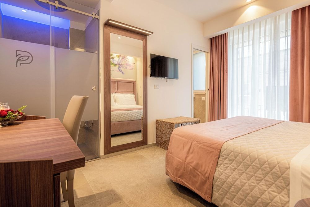 Luxury Room
